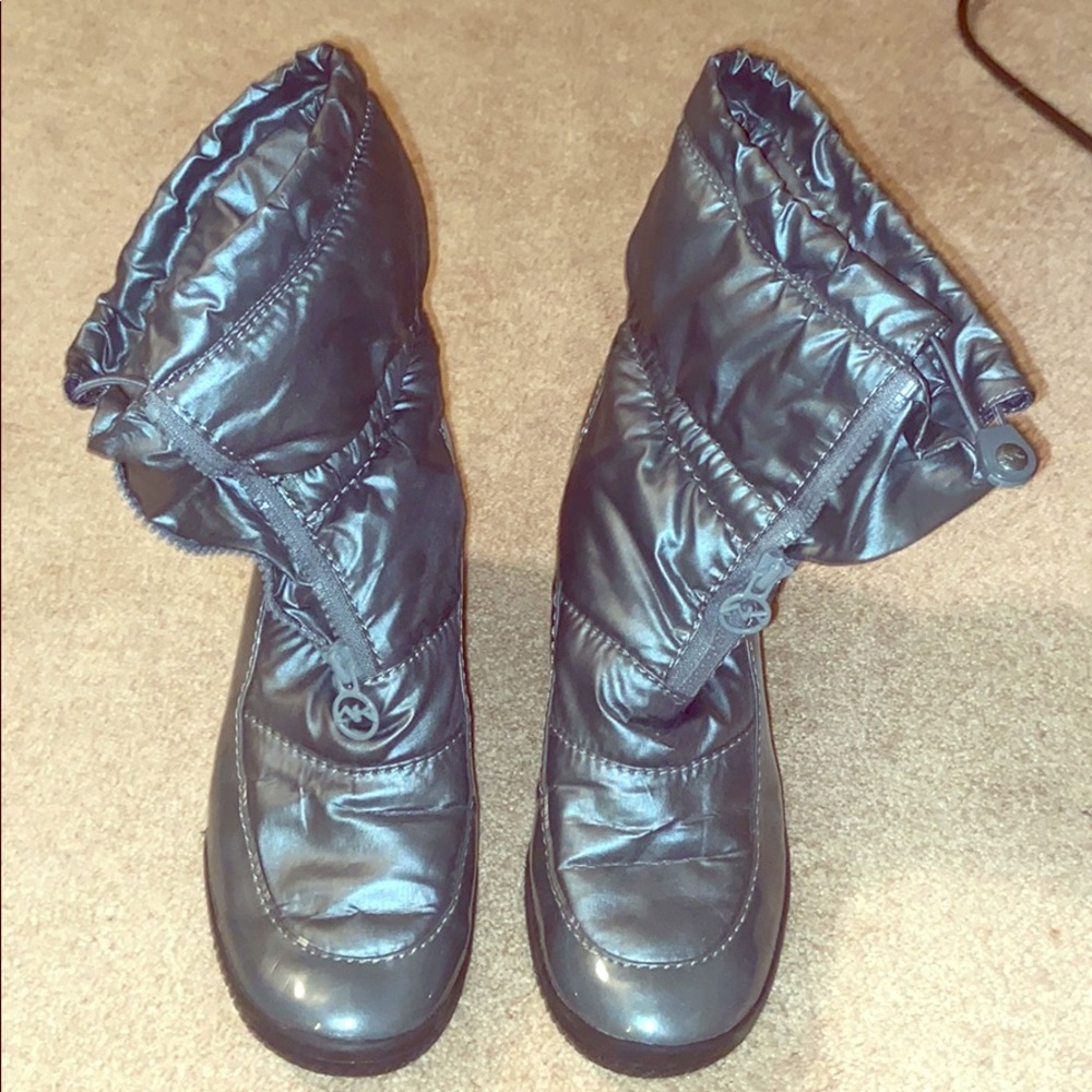 Anne Klein Sport winter boots